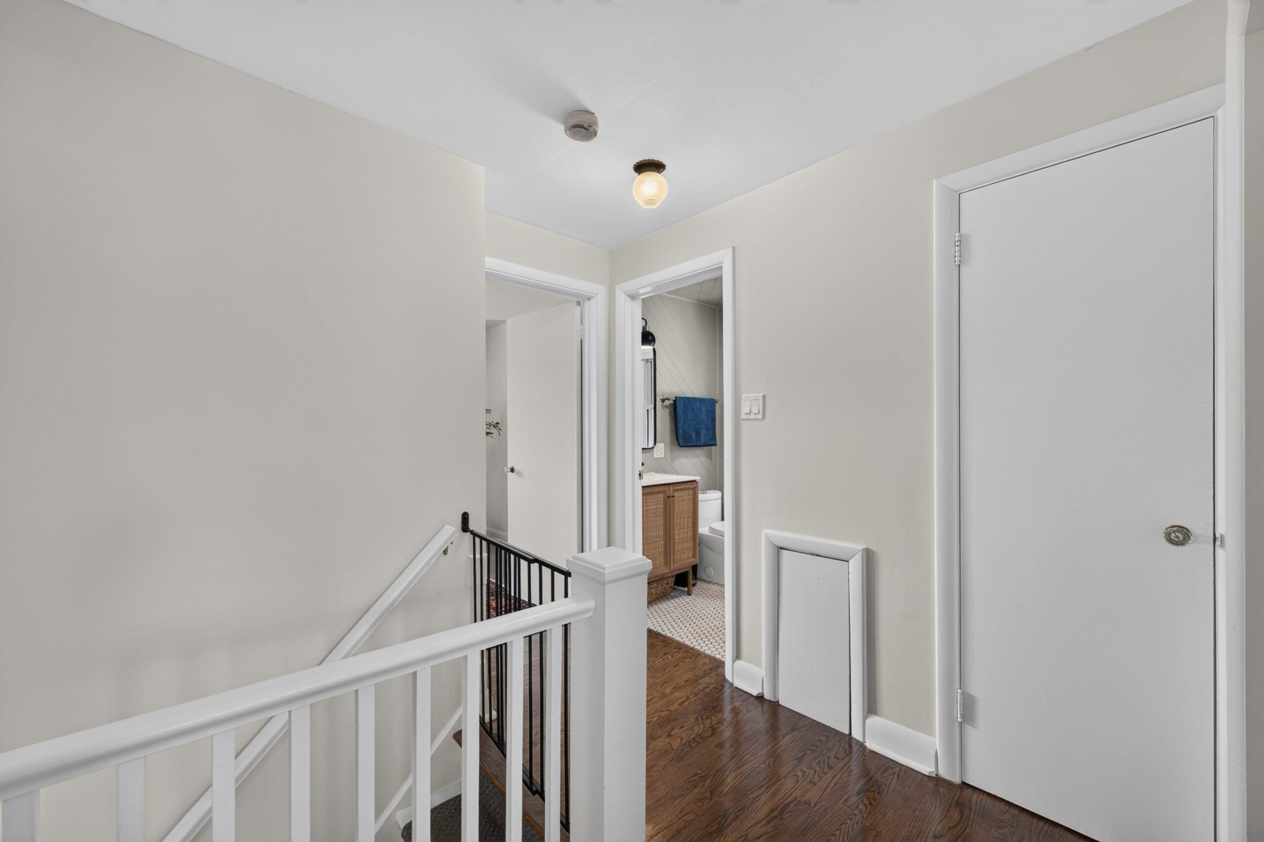 015-288_Yonge-15